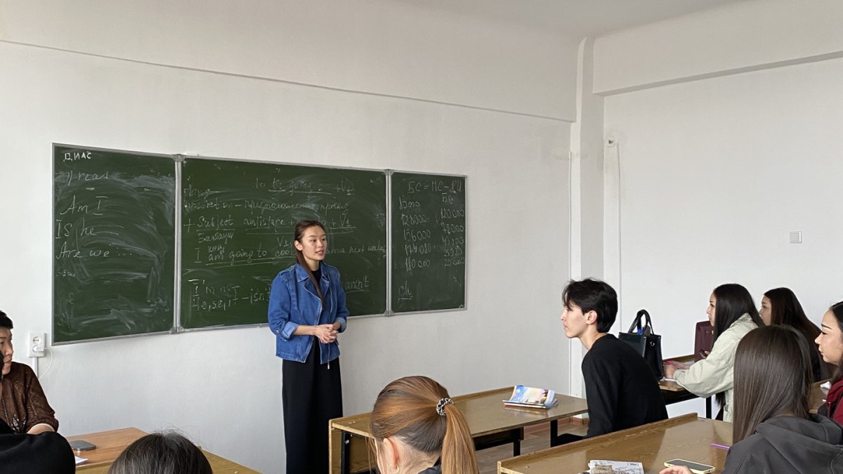 «Шоқай Датқа кесенесі: архитектуралық ерекшеліктері мен тарихи мәні» тақырыбында мазмұнды дәріс 