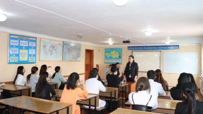 ALEM колледжінің студенттеріне «Тарих төріндегі Тараз» дәріс 