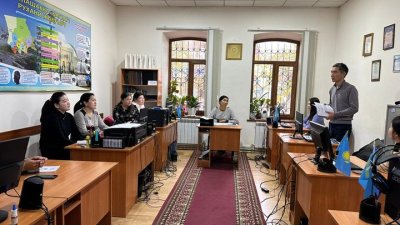 31 қазан дөңгелек үстелі