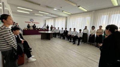 Нарғозы Данаев атындағы №51 орта мектебінің оқушыларына «Дәуірлер көшіндегі Тараз» тақырыбында жылжымалы көрме