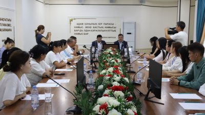 Дархан Қуандықұлы мекеме жұмысымен танысты