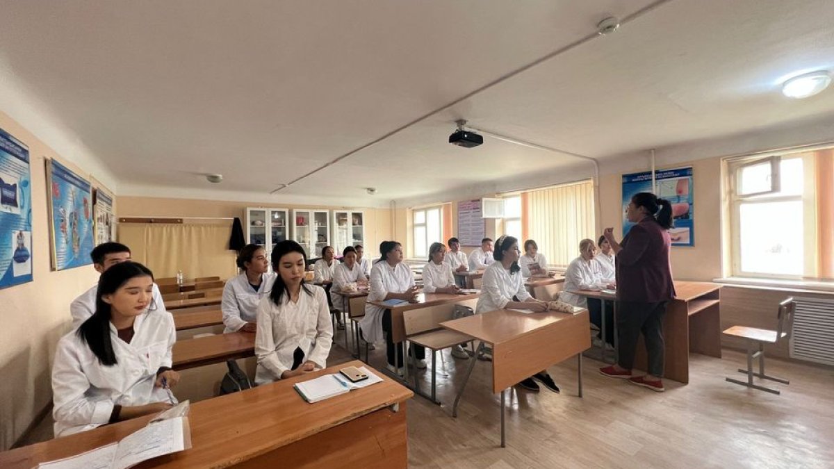 «Тарих төріндегі Тараз» тақырыбында ALEM 3 курс танымдық дәрісі