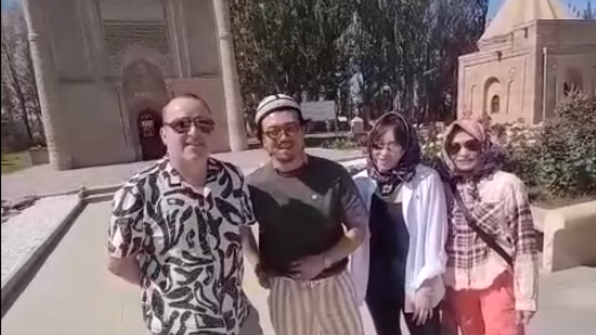 Бүгін бізге шетелден қонақтар келді!