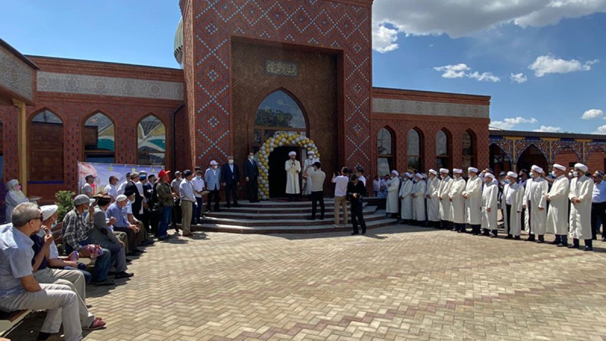 Наурызбай қажы Тағанұлы «Әулие ата» мешітіне келді