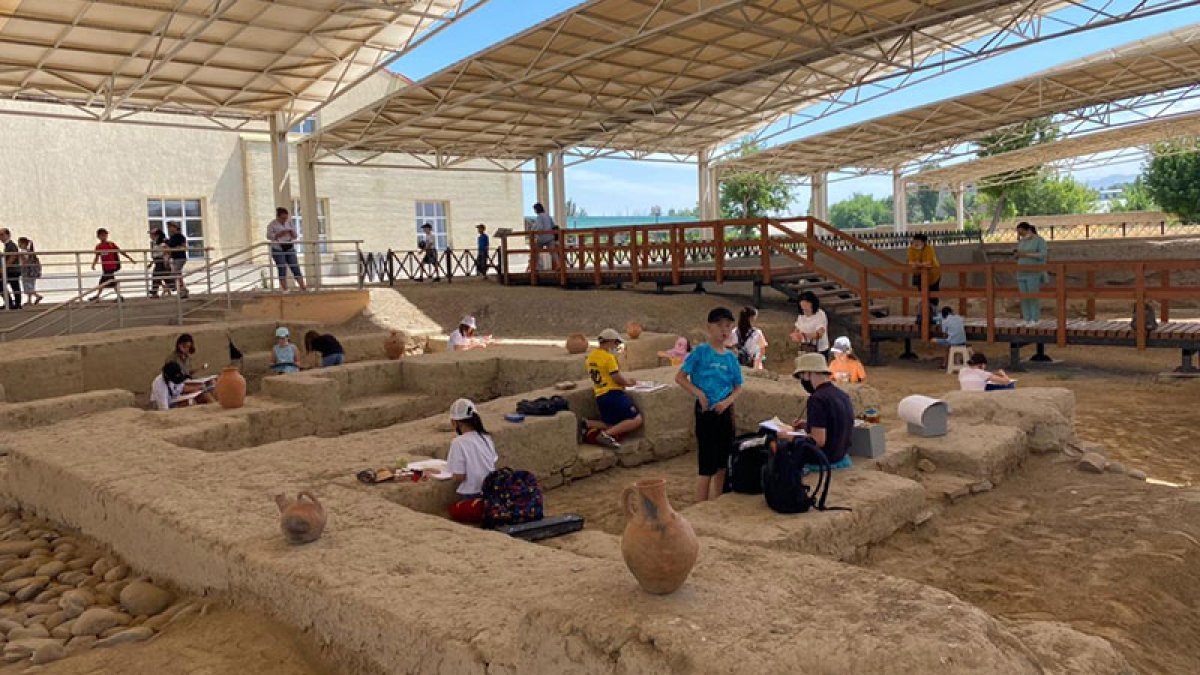 «Ежелгі тарихты суреттейміз» атты үйірме-сабағы өтті