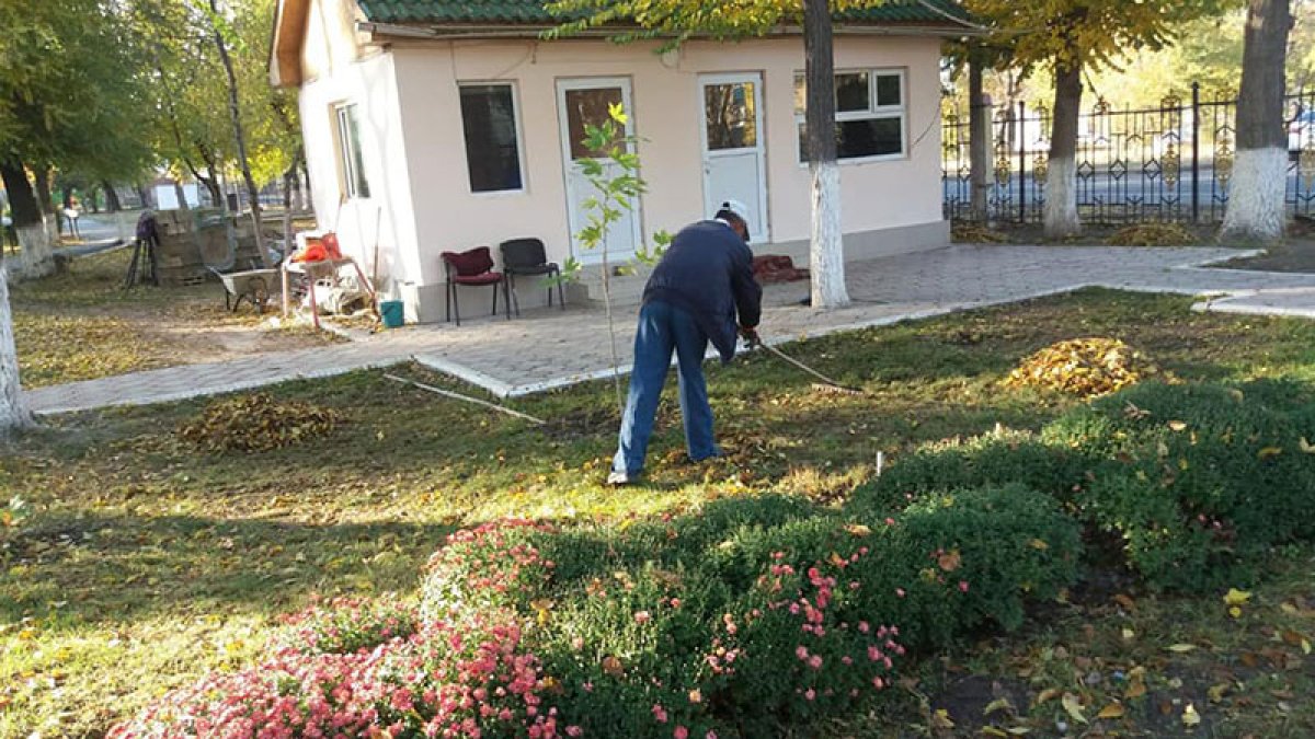 Кесенелердің аумағында тазалау жұмыстары жалғасуда