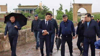 Танымдық экскурсия жүргізді