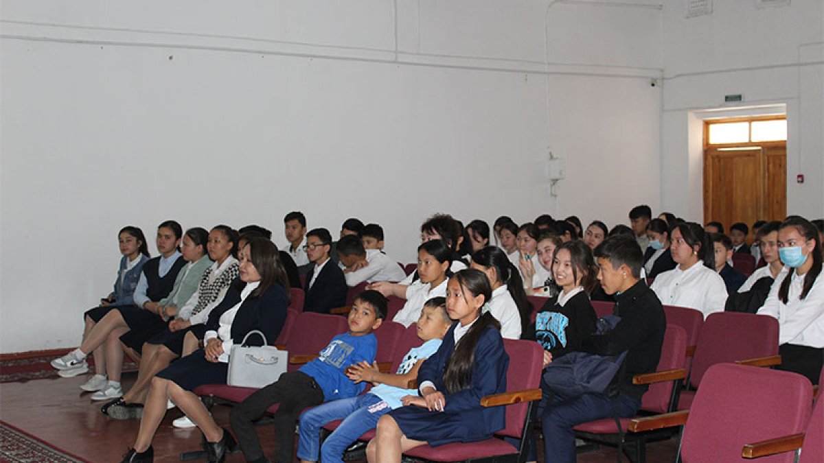 «Ұлт болашағы саналы ұрпақ» тақырыбында танымдық дәріс оқылды