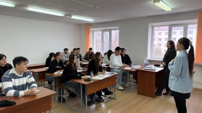 «Қарахан кесенесінің өнері» тақырыбында танымдық дәріс 