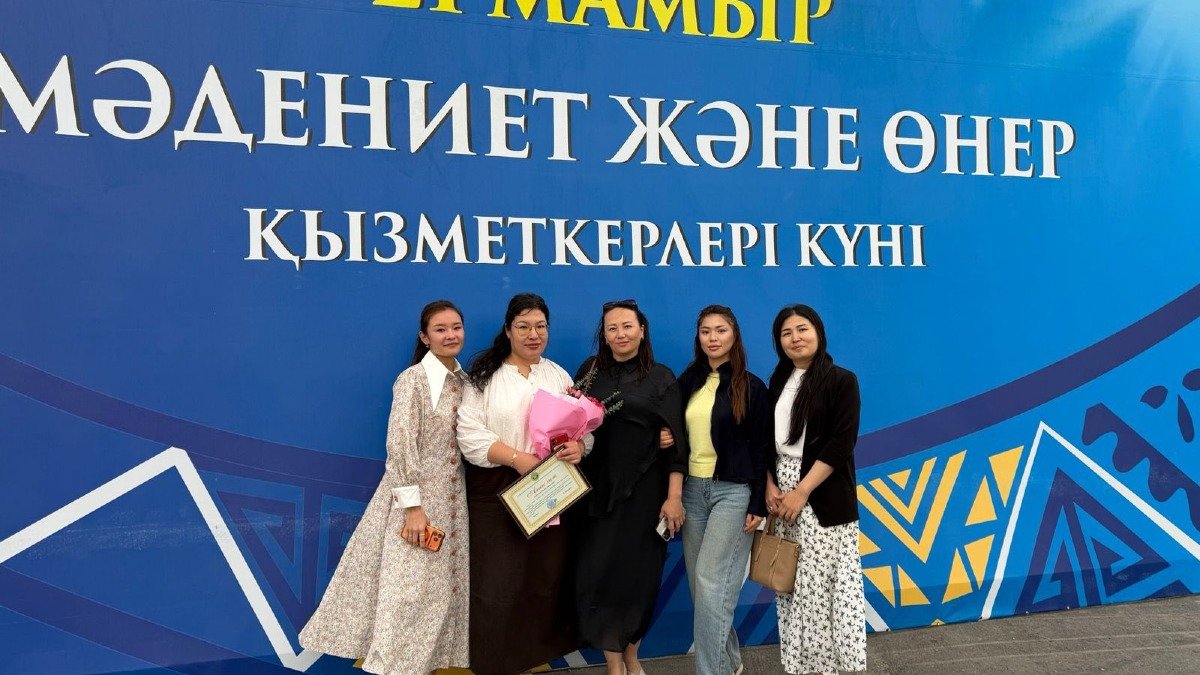  21 мамыр – Мәдениет және өнер қызметкерлері күніне орай Мадина Мананбайқызы  Алғыс хатпен марапатталды