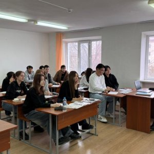 «Қарахан кесенесінің өнері» тақырыбында танымдық дәріс 