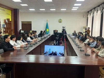 «Тарих және бүгінгі заман: ұлттық бірегейлікті нығайту мәселелері» атты ғылыми-тәжірибелік семинар өтті