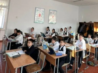 №10 мектеп 7 «А» сынып оқушыларына «Тараздың көне шырайын сақтаған Қали Жүніс моншасы» тақырыбында танымдық дәріс 