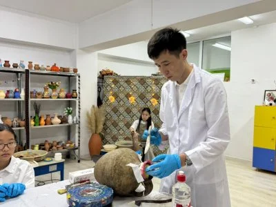 «Өткеннің ізімен: керамикалық жәдігерлерді қалпына келтіру»